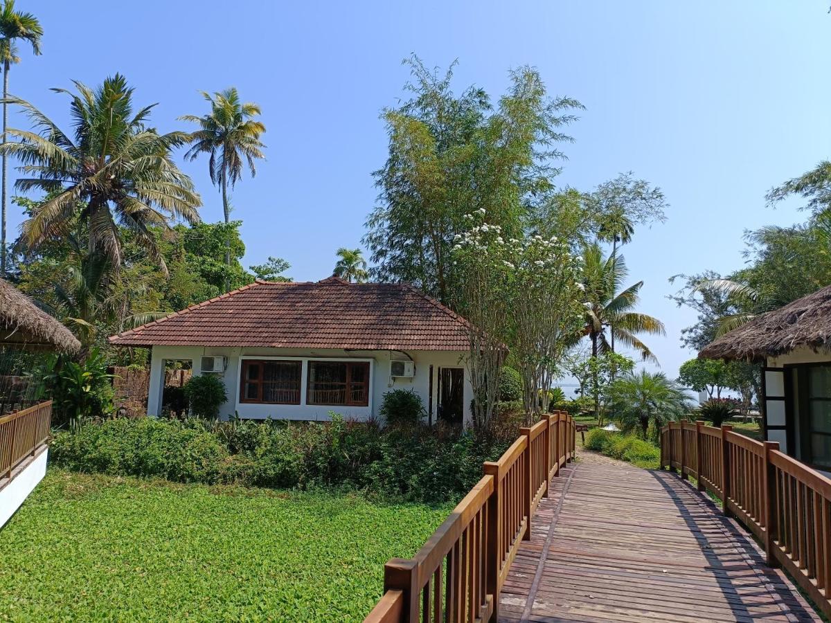 Deshadan Backwater Resort - The Best Sunrise View Alappuzha Esterno foto