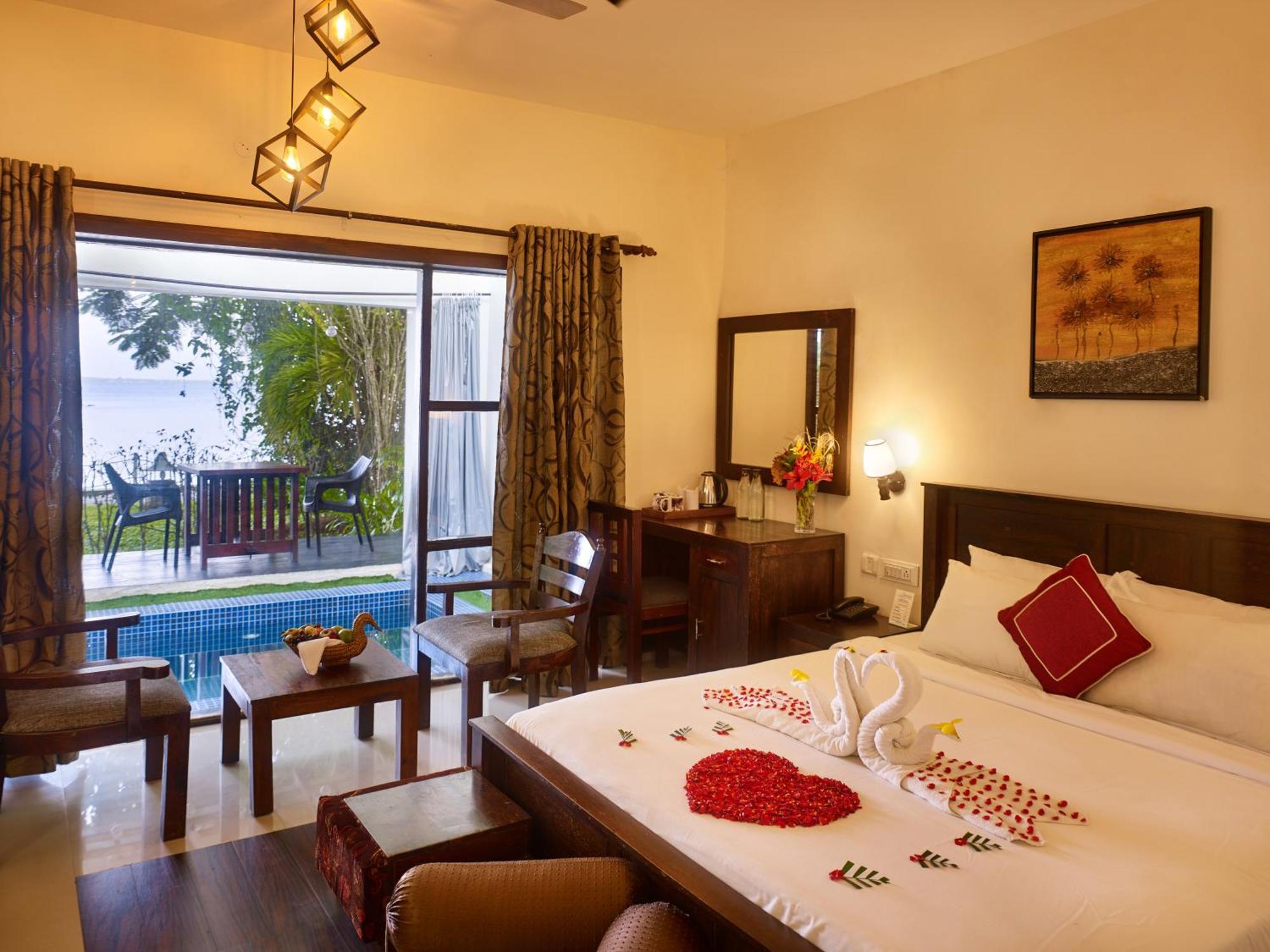 Deshadan Backwater Resort - The Best Sunrise View Alappuzha Esterno foto